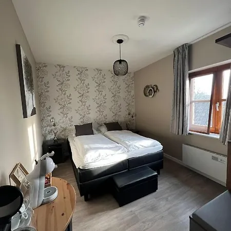 Crasborn Szálloda 3*