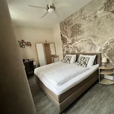 Szálloda Crasborn 3*