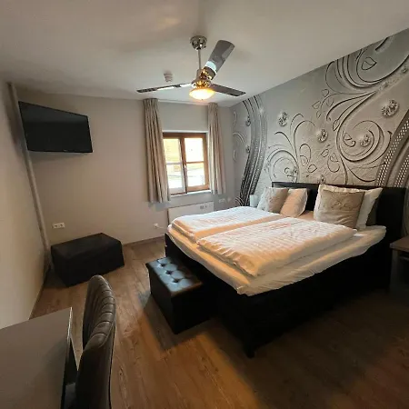 Logis Crasborn 3*