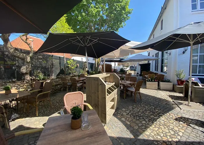 Logis Crasborn 3* Торн