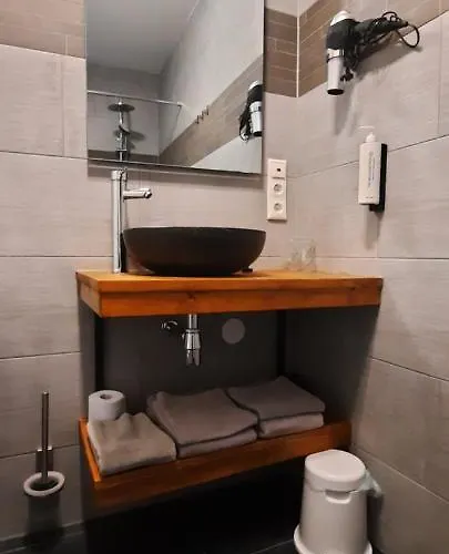 Logis Crasborn 3* Торн