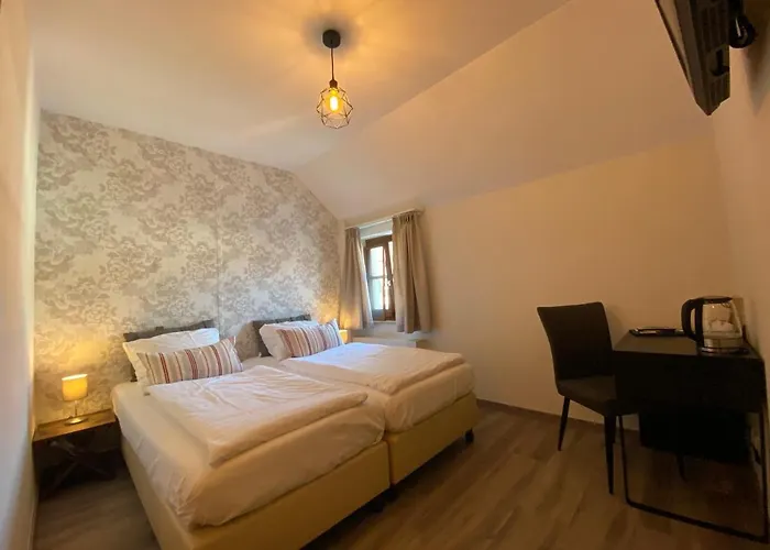 Logis Crasborn 3* Торн