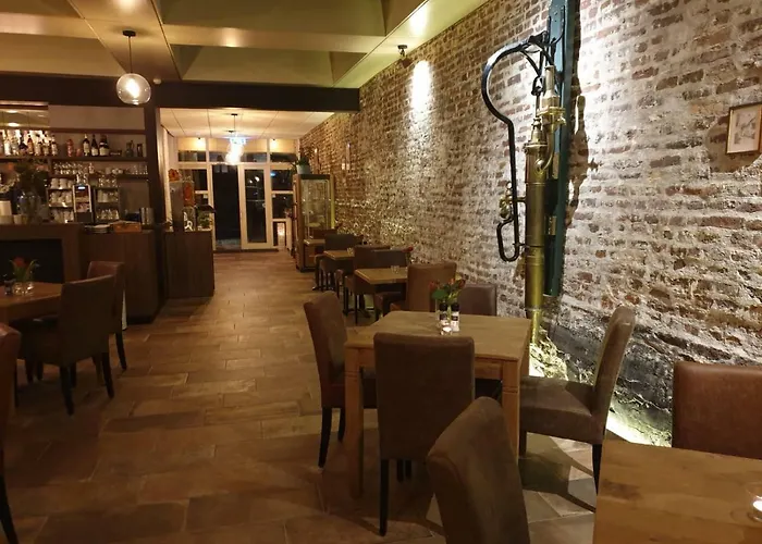 Logis Crasborn 3* Торн