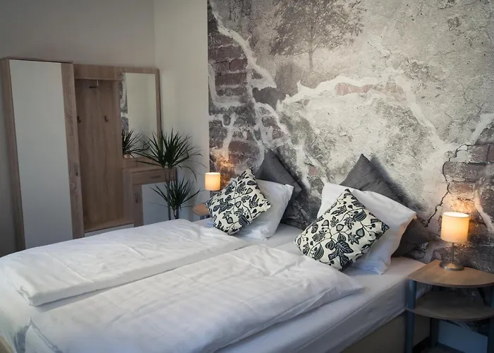 Logis Crasborn 3* Торн