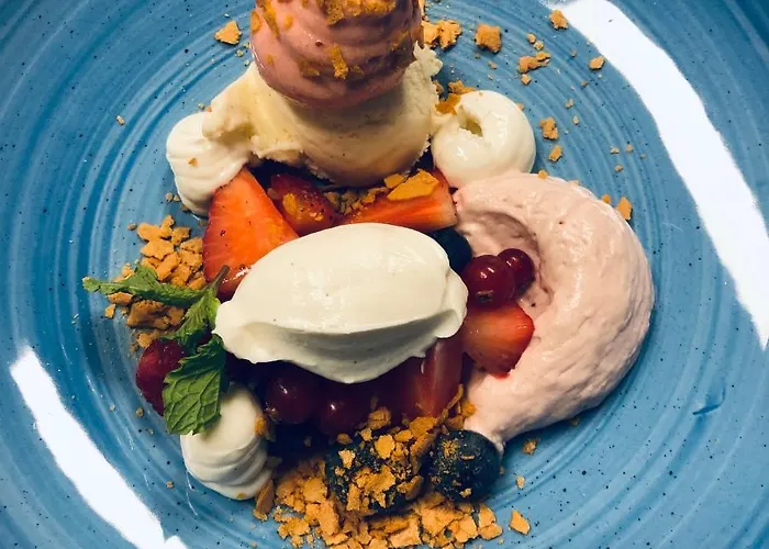 Logis Crasborn Отель Торн