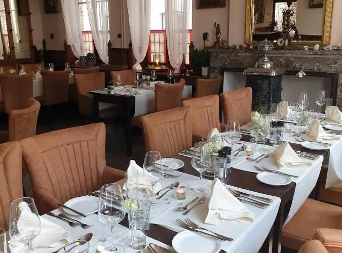 Logis Crasborn Hotel 3*