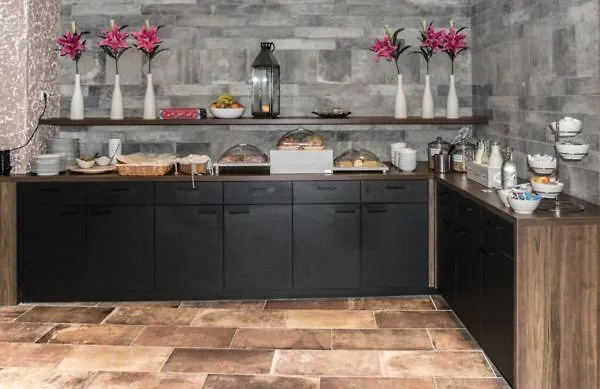 Logis Crasborn Hotel